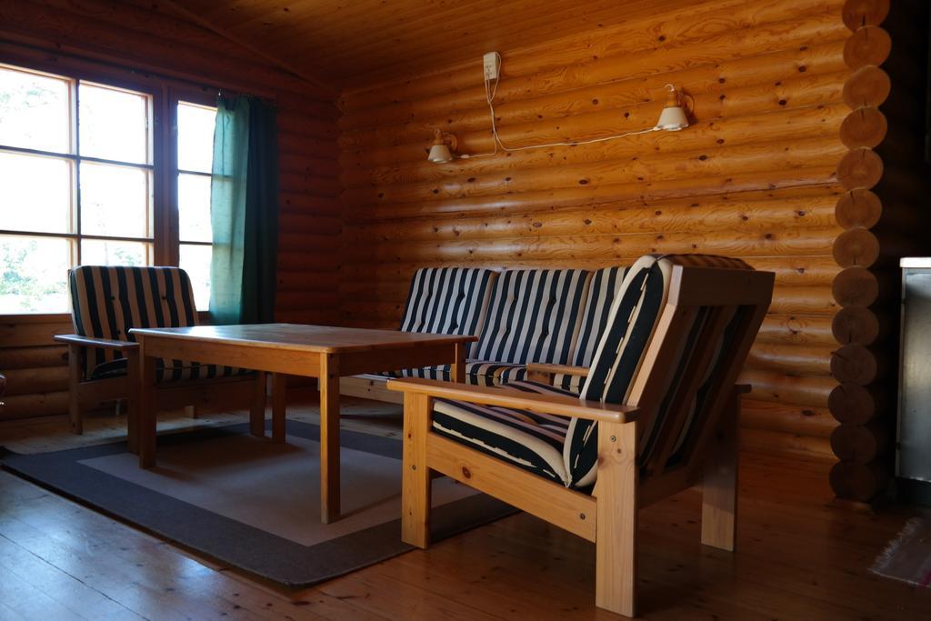 Basto Hotel & Stugby Palsbole Экстерьер фото