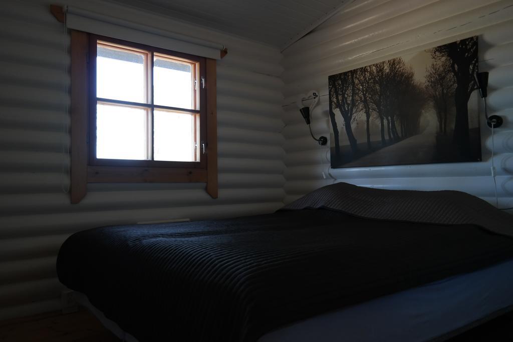 Basto Hotel & Stugby Palsbole Экстерьер фото